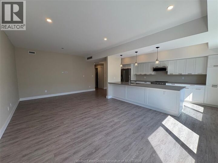 Property Photo:  550 Sandison Street 71  ON N9E 0A3 
