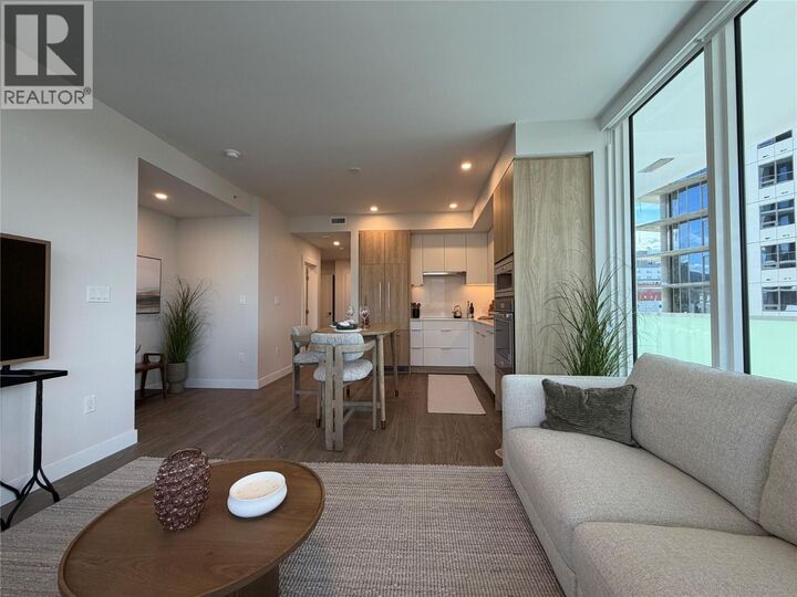 460 Nicola Street 1008 — photo 1