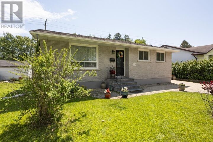 Property Photo:  133 Whalen St  ON P7A 7H9 