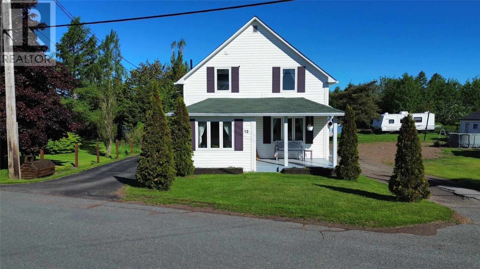 Property Photo:  12 Memorial Avenue  NL A0H 1E0 