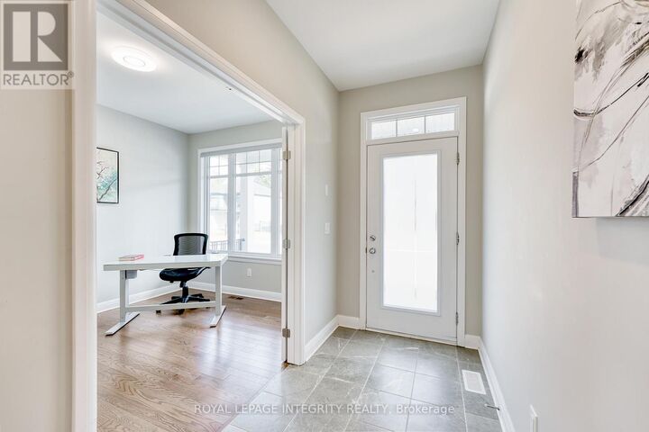 Property Photo:  232 Ketchikan Crescent  ON K2T 0S3 