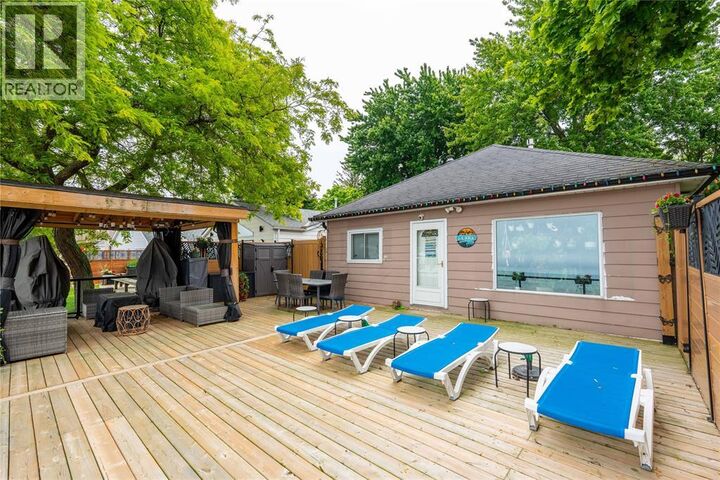 6288 Spruce Street — photo 1