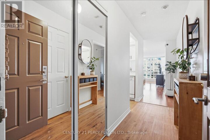 Property Photo:  309 Major Mackenzie Avenue  ON L4V 9Y5 