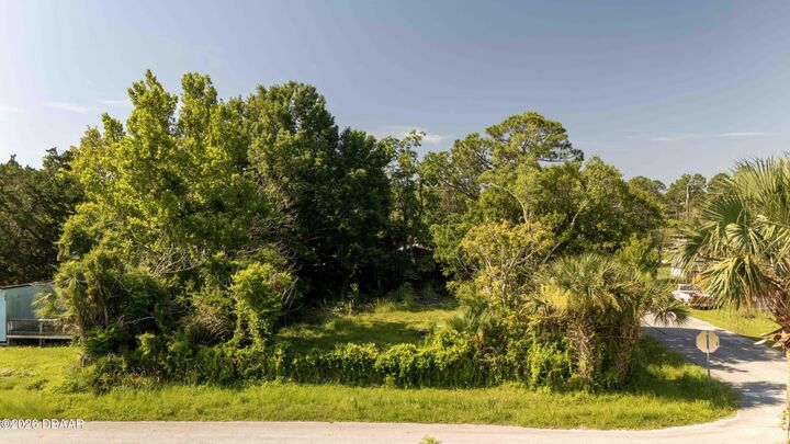 Property Photo:  1111 Avenue I  FL 32174 