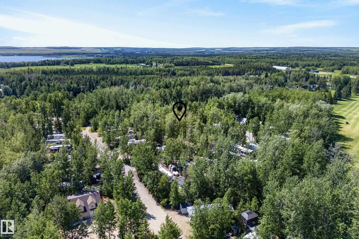 Property Photo:  53213 Hghway 31 22  AB T0E 2B0 