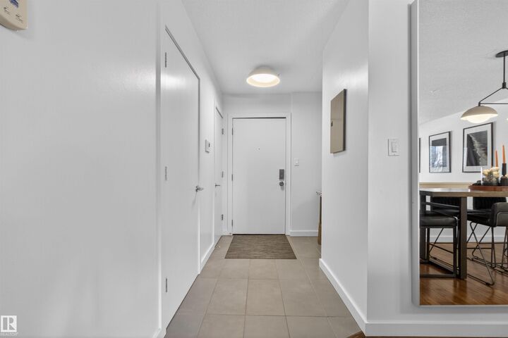 Property Photo: 10026 112 Street NW 305 AB T5K 1L9