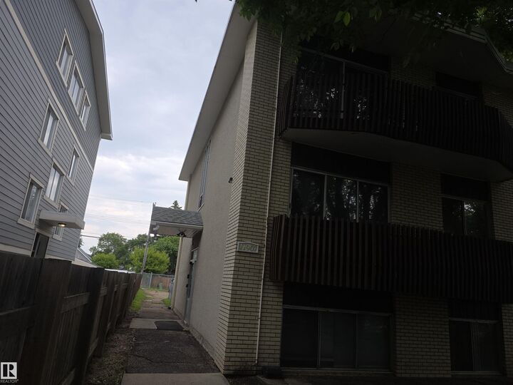 11907 81 Street NW 307 — photo 1