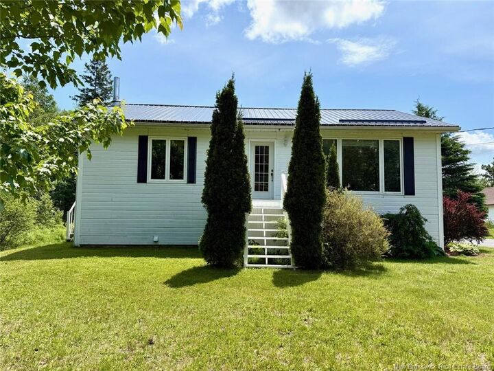 Property Photo: 431 Boulevard Des Acadiens NB E1W 1G1
