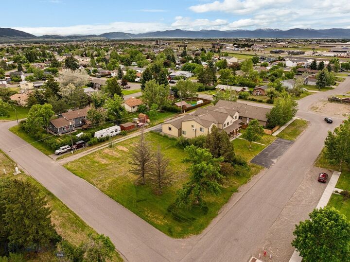Property Photo:  800 Colorado Street  MT 59714 