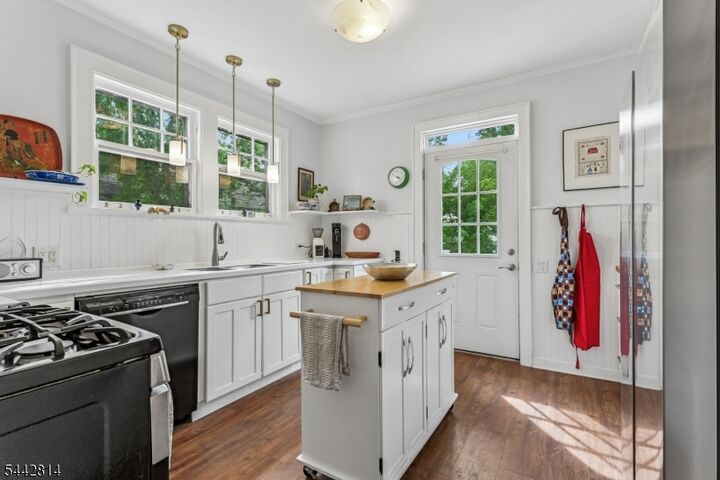 Property Photo: 11 Brookwood Dr NJ 07040