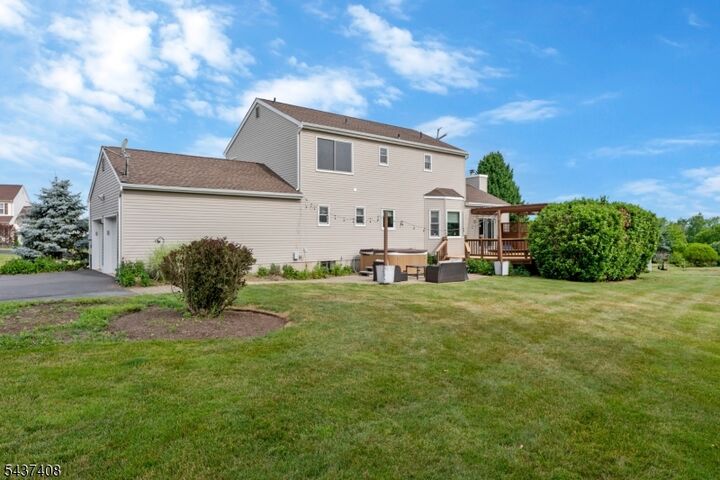 Property Photo:  1 Pegasus Ct  NJ 08551 