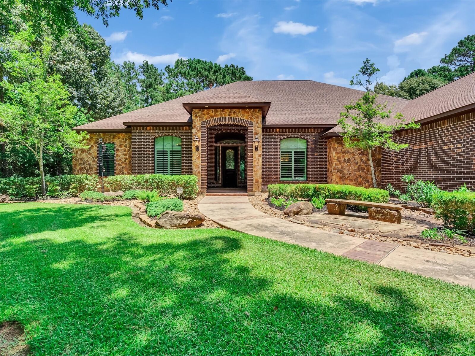 Property Photo:  10137 Crown Ranch Boulevard  TX 77316 