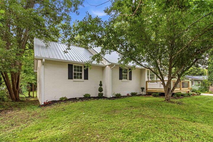 Property Photo: 109 Elm Street KY 40403
