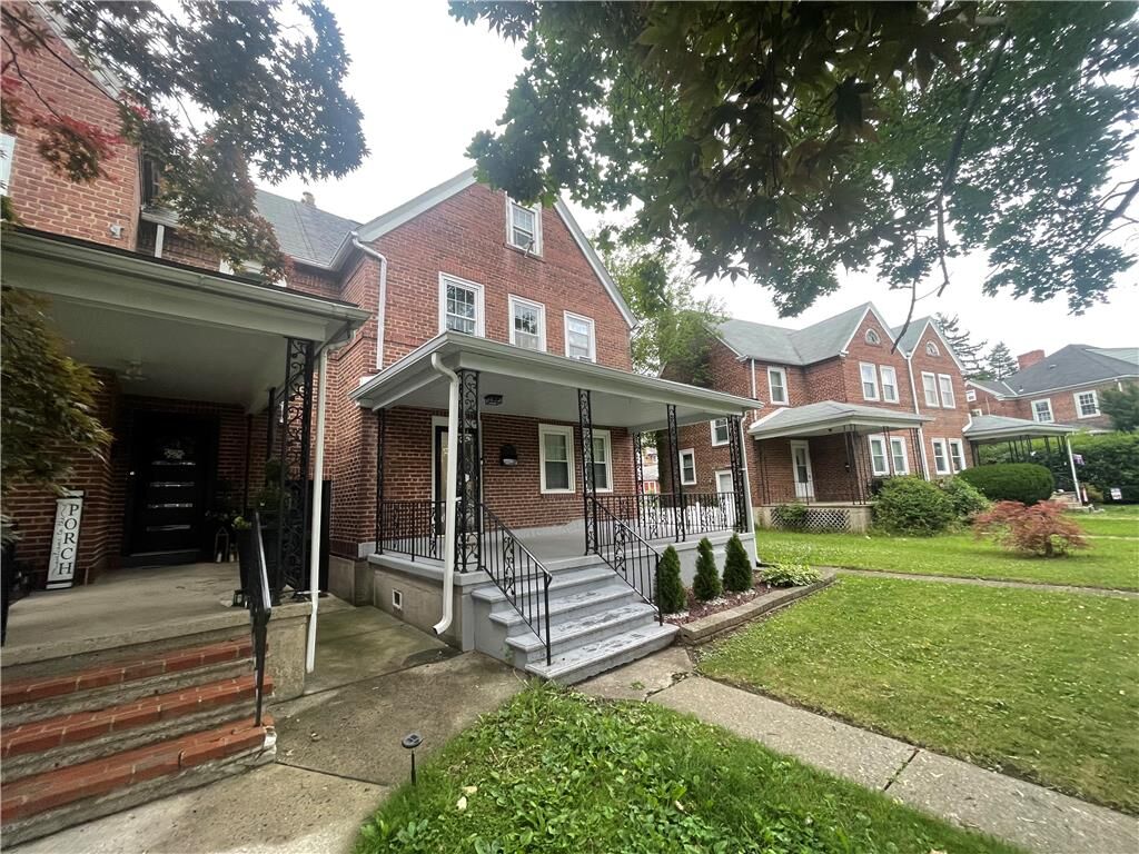 Property Photo:  919 Cayuga Street  PA 18017 