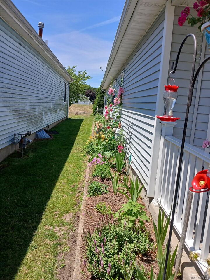 Property Photo:  5127 Village Circle E  NY 11949 