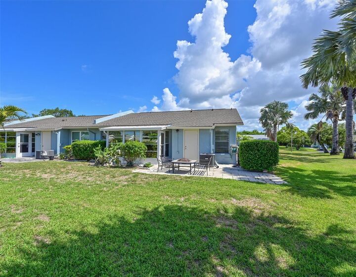 Property Photo: 3617 34th Avenue Drive W FL 34205