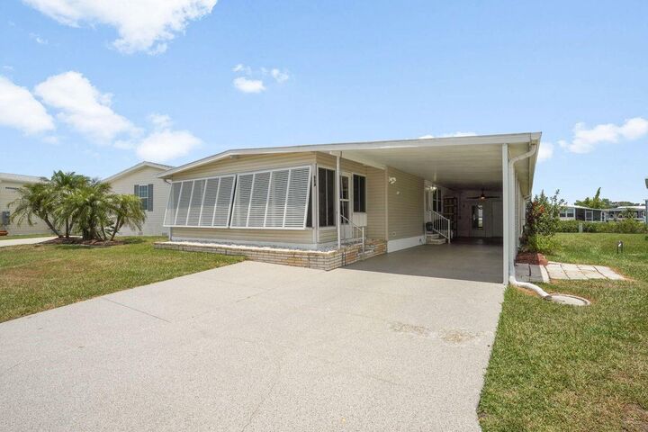 Property Photo:  654 Blackburn Boulevard  FL 34287 