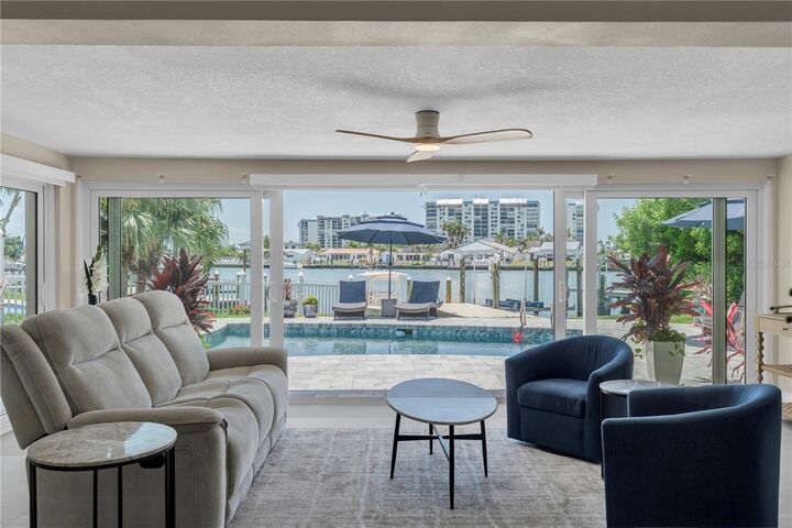 Property Photo: 24 Marina Terrace FL 33706