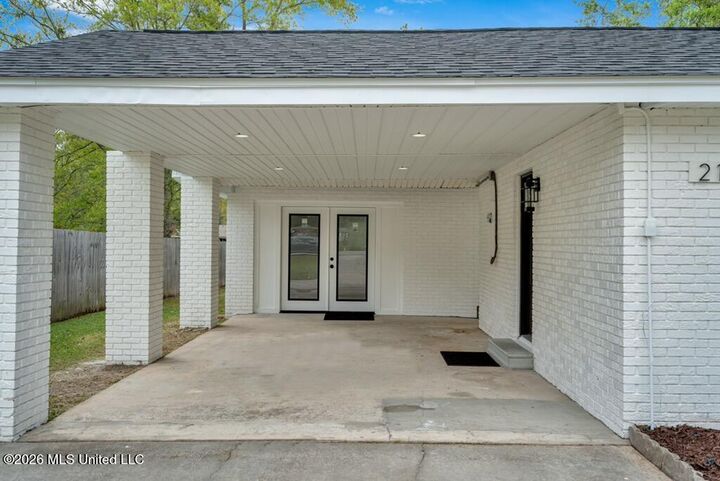 Property Photo:  211 47th Street  MS 39507 