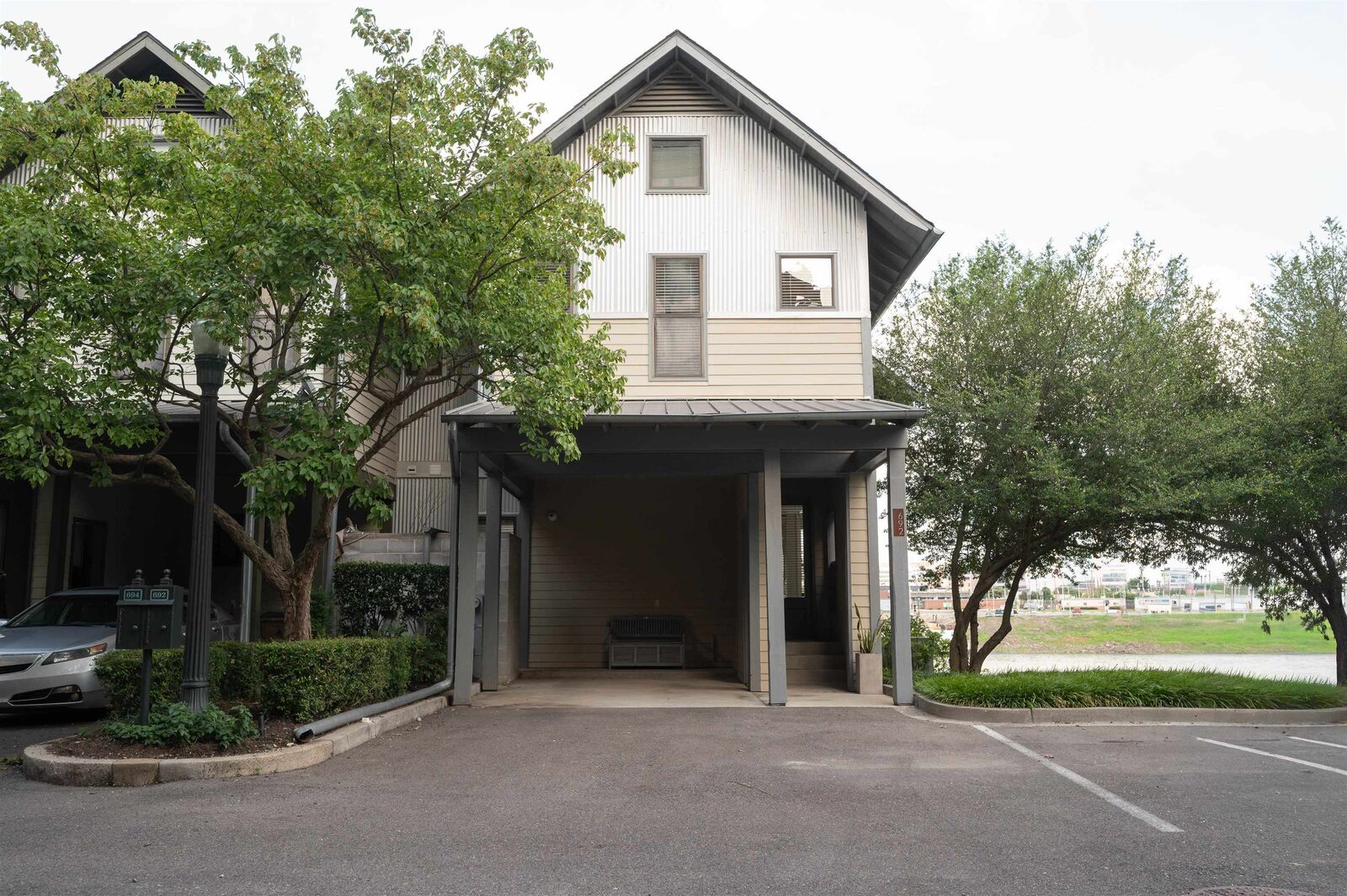 Property Photo:  692 Marina Cottage Dr  TN 38103 