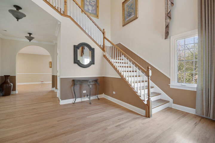 Property Photo:  335 W Carriage Lane  IL 60106 