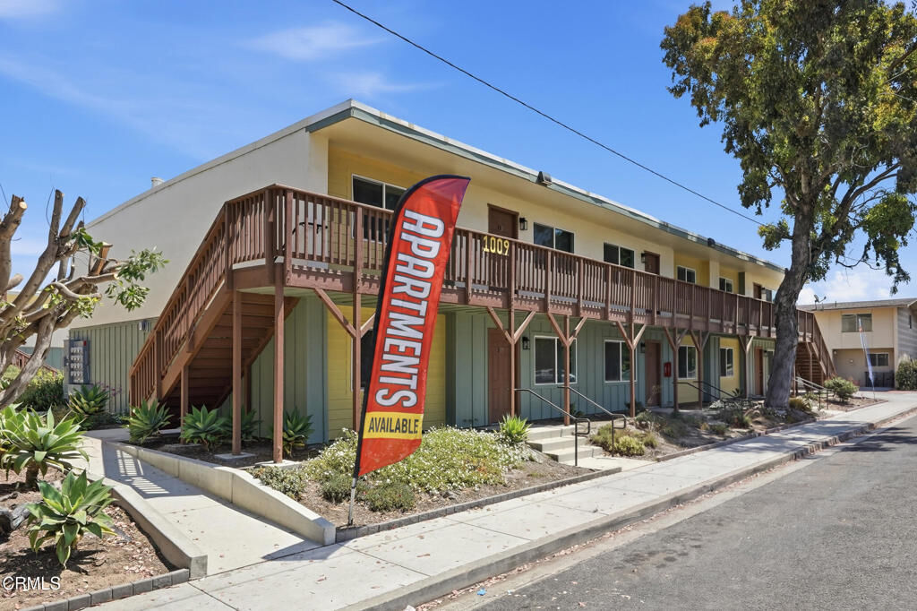 Property Photo:  1009 E Jones Street 330  CA 93454 