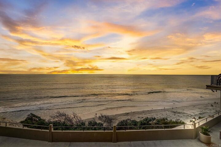 Property Photo:  861 Beachfront Drive B  CA 92075 