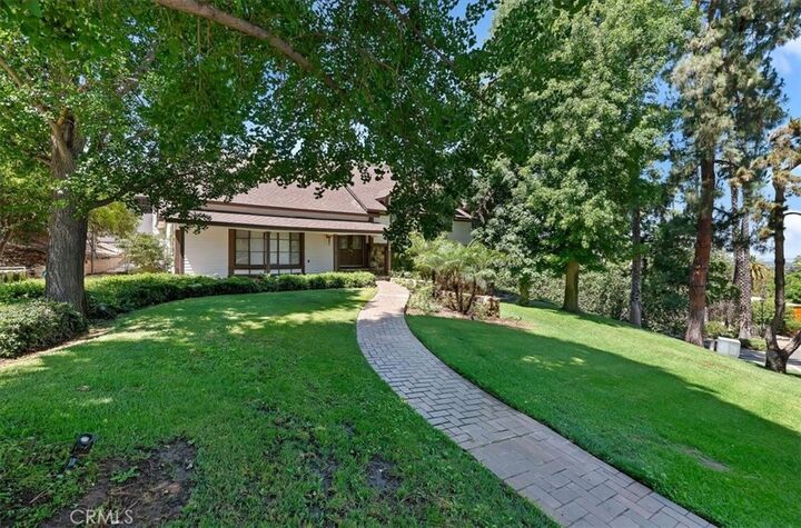 Property Photo:  2154 Gainsborough  CA 92506 