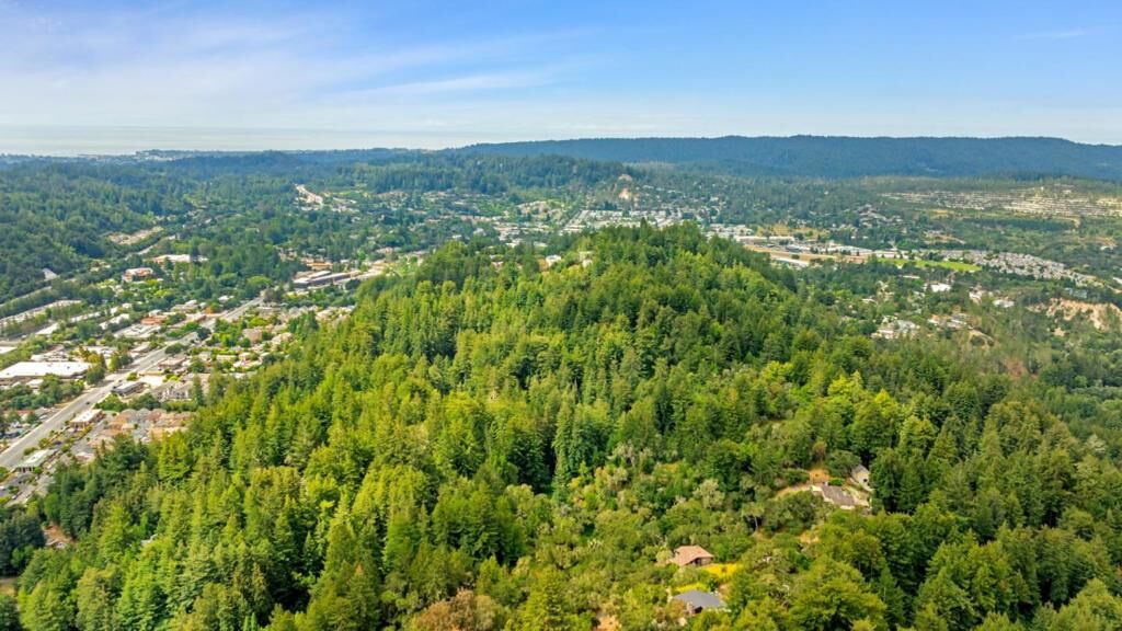 Property Photo:  27 Willis Road  CA 95066 