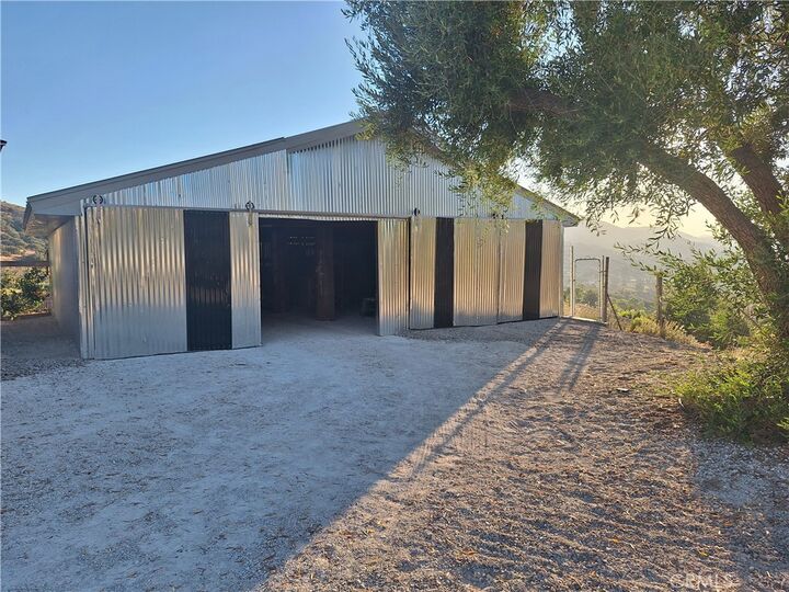 Property Photo: 31312 Indian Oak CA 93510