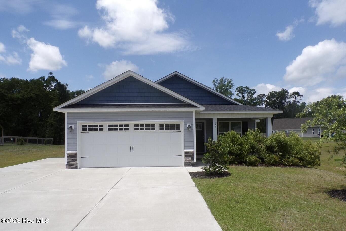 Property Photo: 127 Waterford Way NC 28555