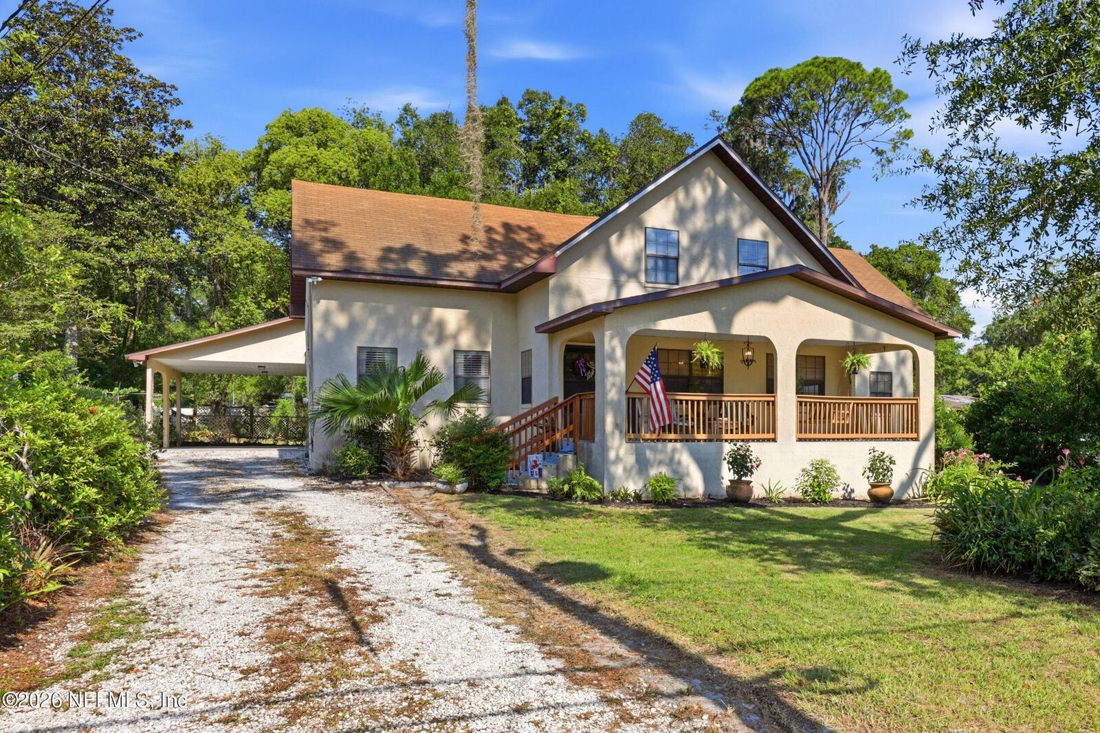 Property Photo:  802 S 15th Street  FL 32177 