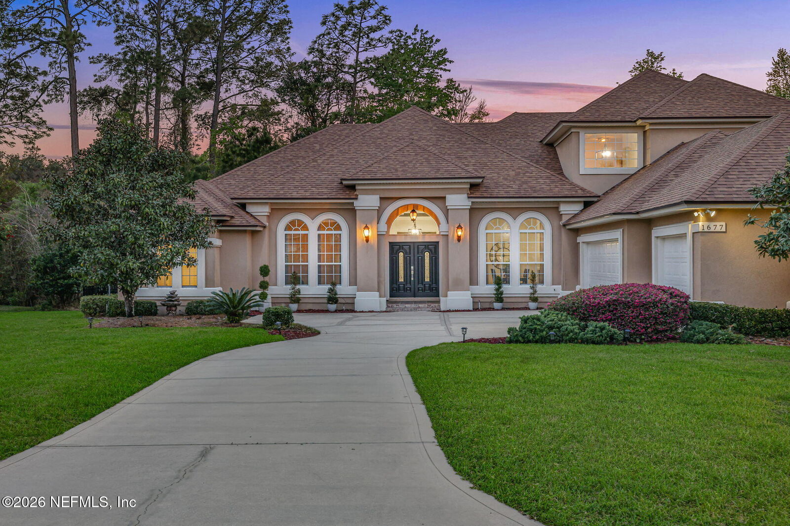 Property Photo: 1677 Pebble Beach Boulevard FL 32043