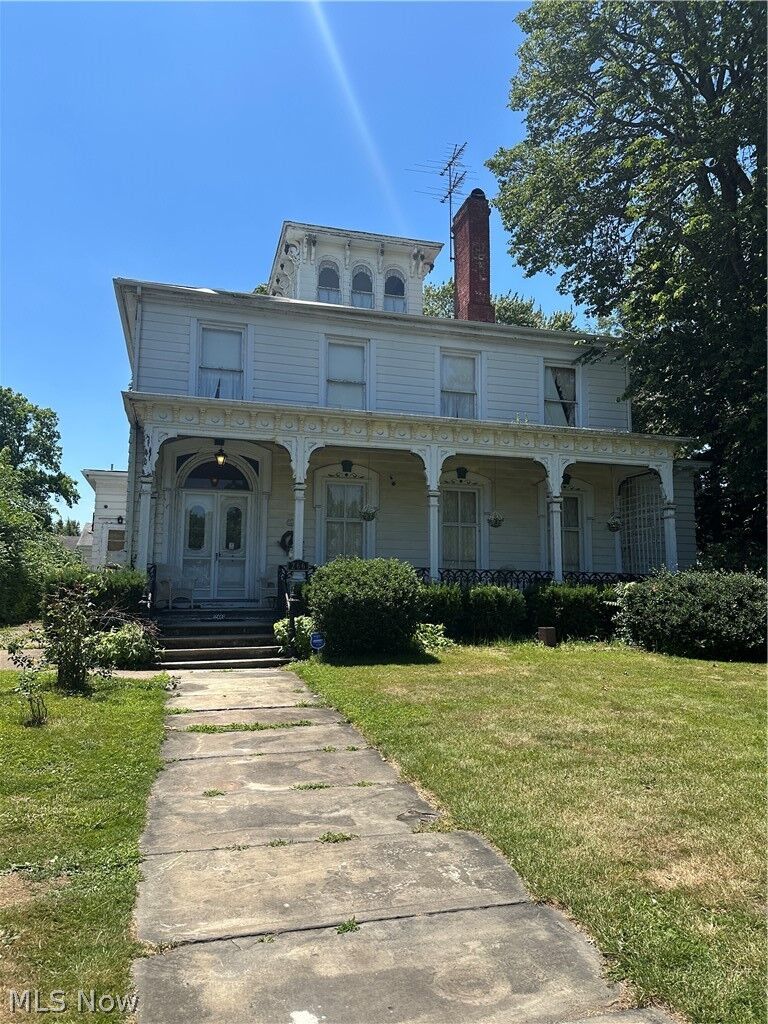 Property Photo:  266 S State Street  OH 44077 
