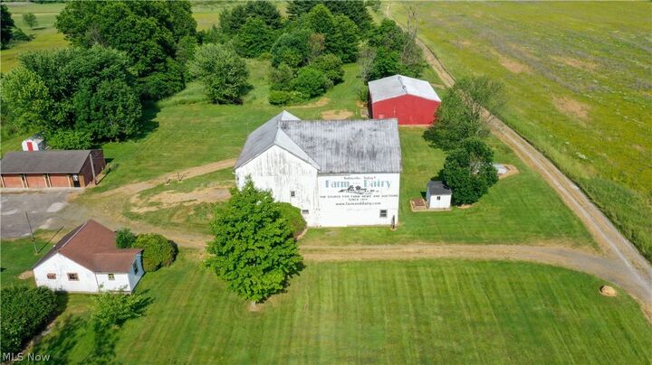 Property Photo: 461 S Salem Warren Road OH 44451