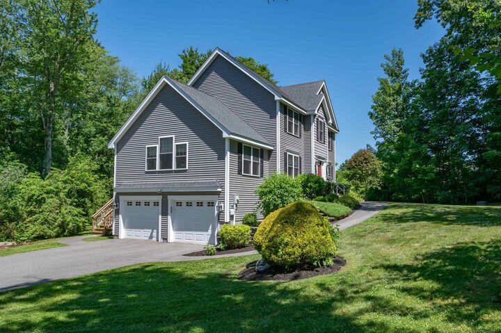 Property Photo:  7 N Salem Road  NH 03841 
