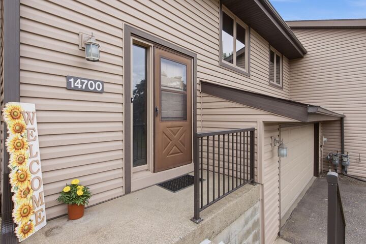 Property Photo:  14700 Embry Path  MN 55124 