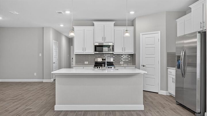 Property Photo:  724 Rubicon Road  TX 76247 