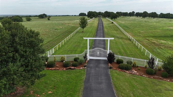 Property Photo:  22541 State Highway 39  OK 73080 