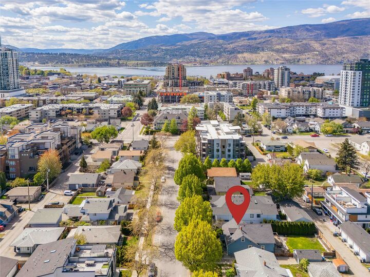 Property Photo:  756 Stockwell Avenue  BC V1Y 6V9 