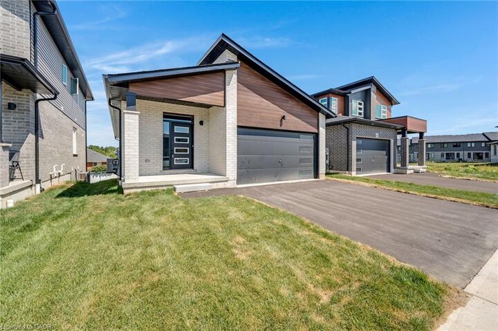 Property Photo: 52 Moon Crescent ON N1S 5A7