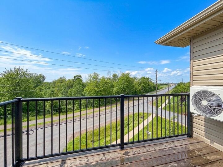 Property Photo:  204 Shakespeare Drive 306  PE C1B 4B7 