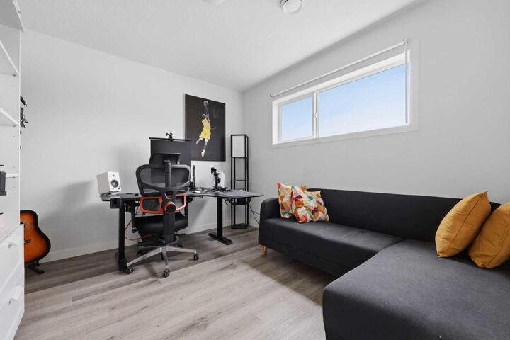 Property Photo: 56 Evanscrest Manor NW AB T3P 2A3