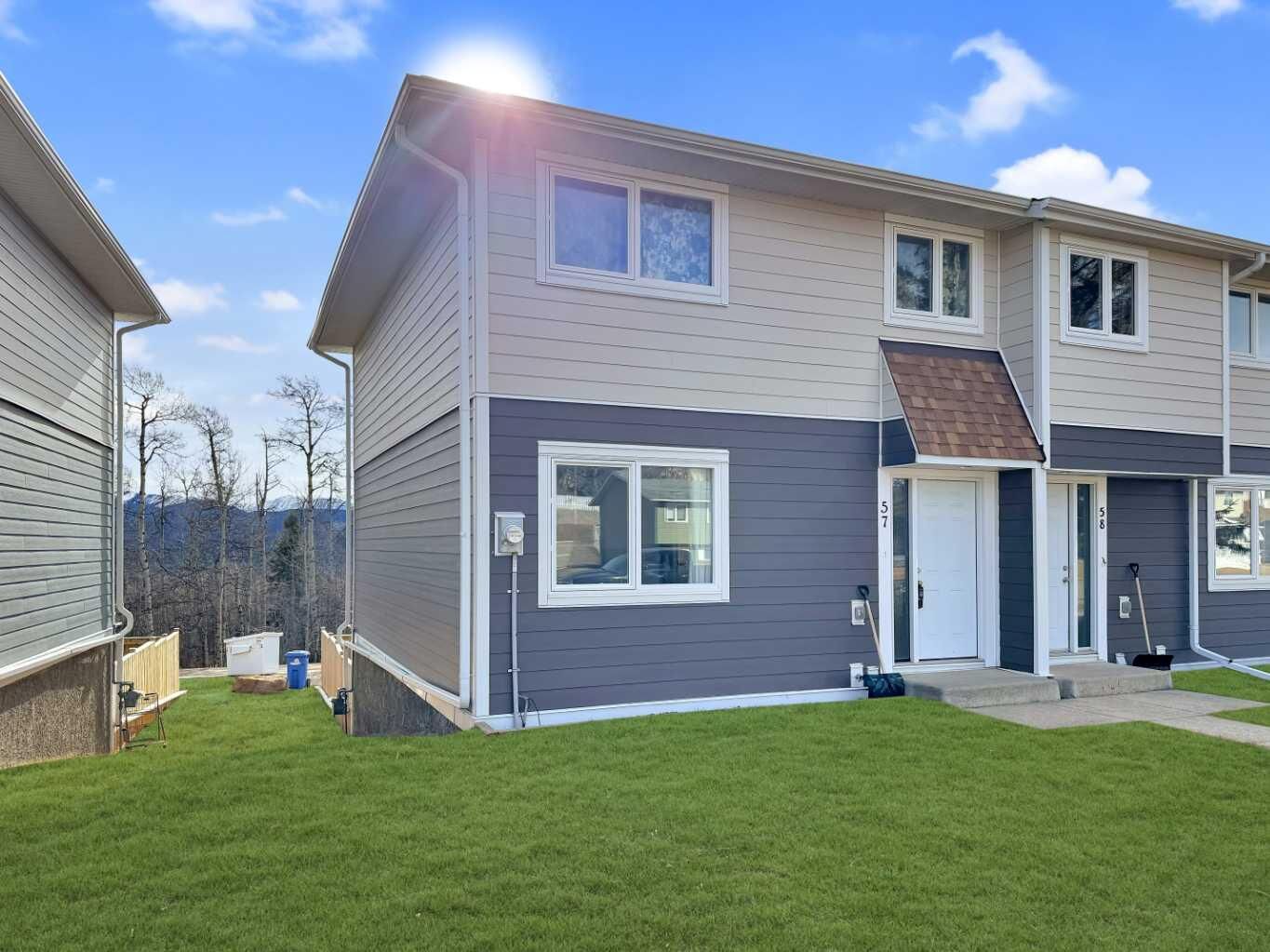 Property Photo:  57 97 Avenue  AB T0E 0Y0 