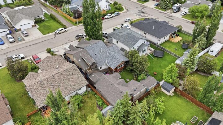 Property Photo: 6204 58 Street AB T4H 1V3