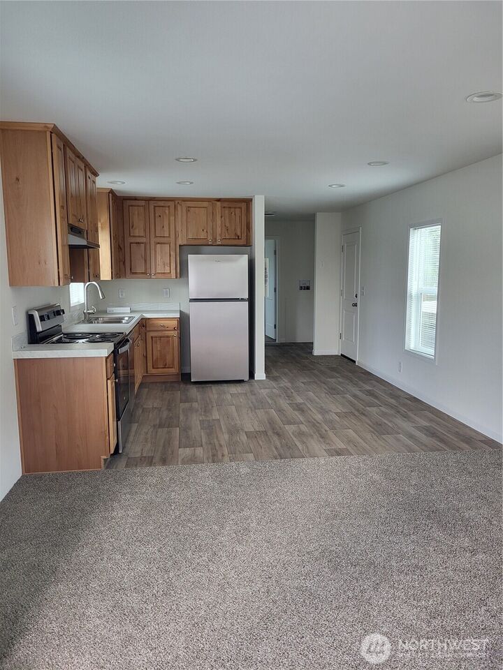 Property Photo: 340 W Prairie Street 11 WA 98382