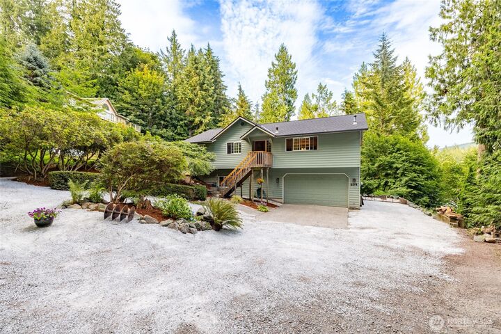 Property Photo:  654  Crest Lane  WA 98284 