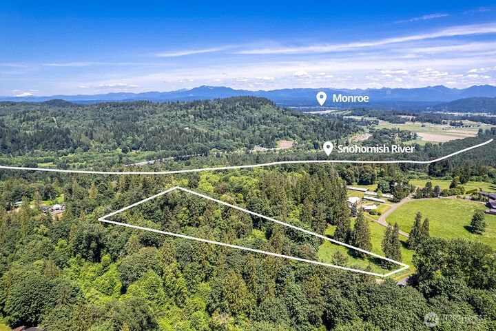 Property Photo:  18901  Welch Road  WA 98296 