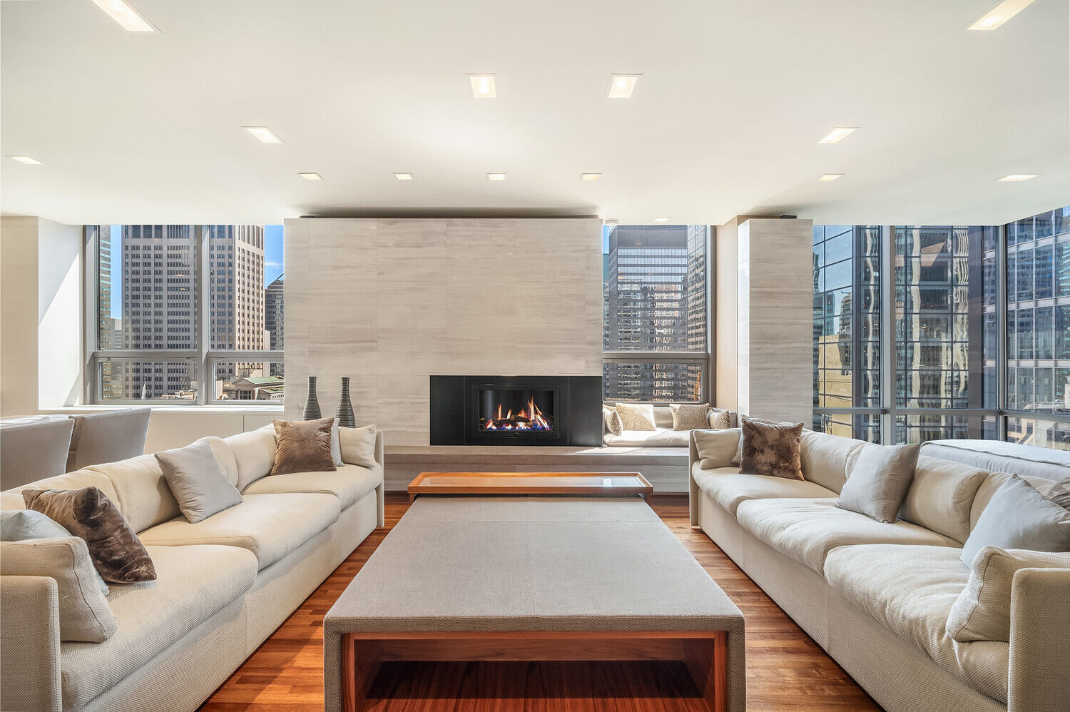 Property Photo:  15 W 53rd Street 29bc  NY 10019 