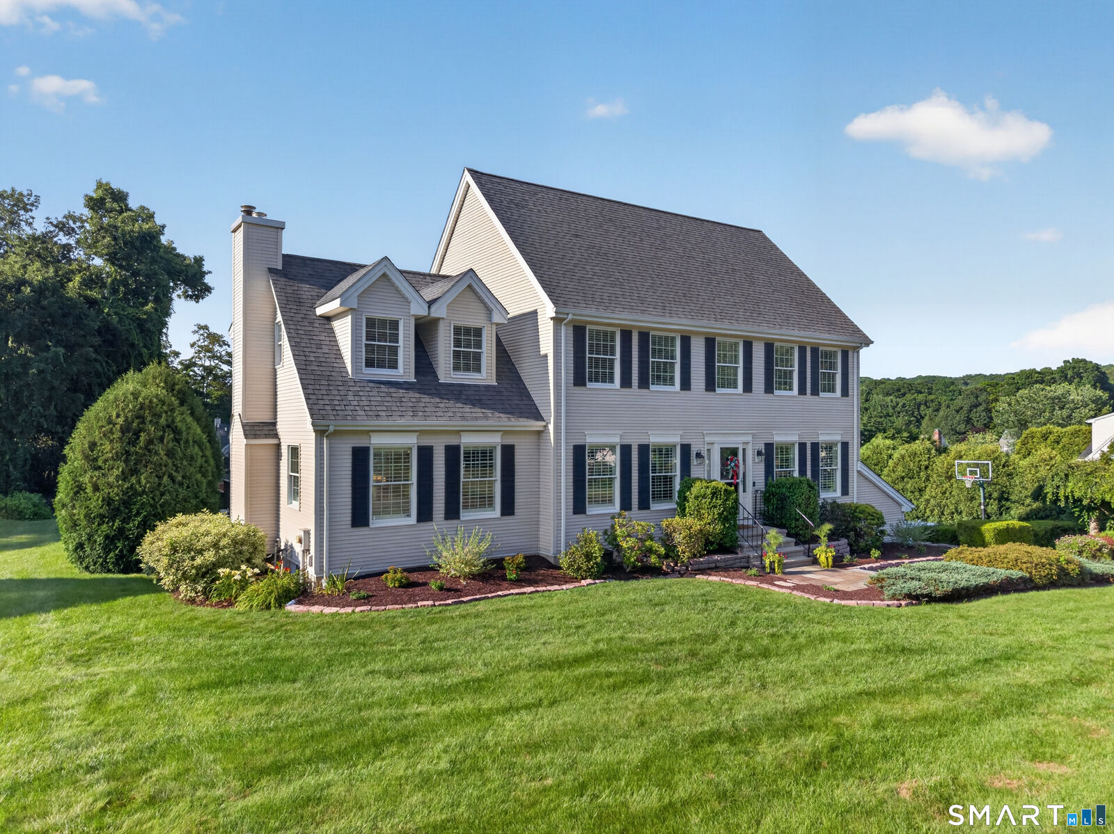 Property Photo:  103 Fairway Drive  CT 06480 